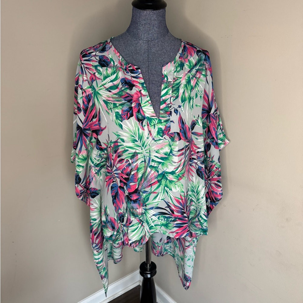 Caramela Floral Poncho Top
